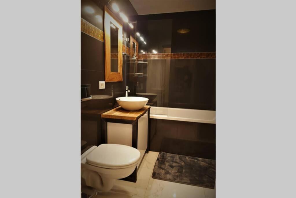 Appartement Prime Location, Sea View Flat Near The Beach à Constanţa Extérieur photo